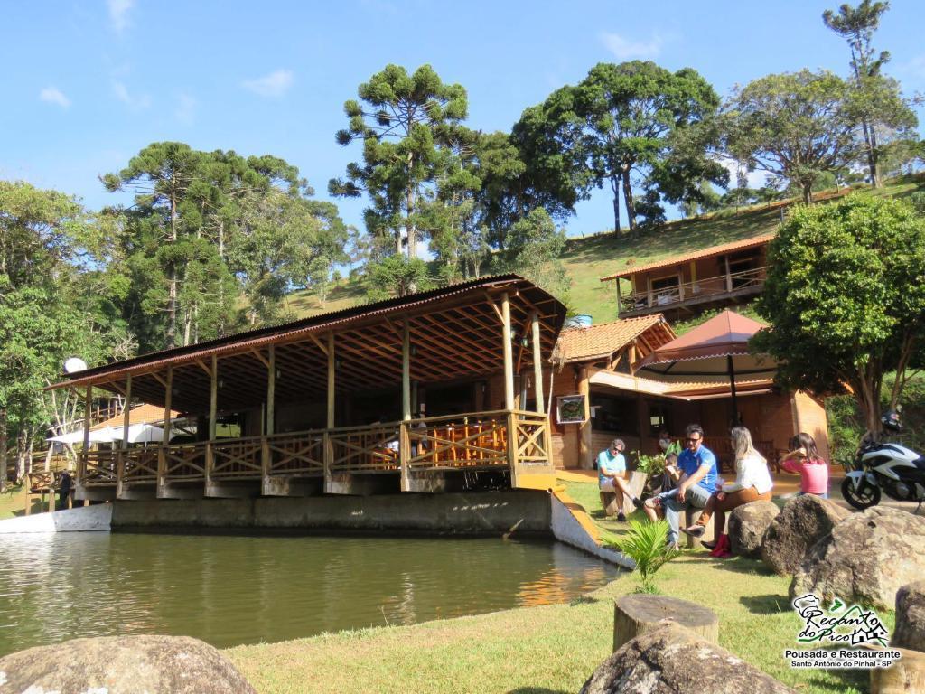 Pousada E Restaurante Recanto Do Pico ซานโต อังตัวนิโอ โด ปิงญัล ภายนอก รูปภาพ